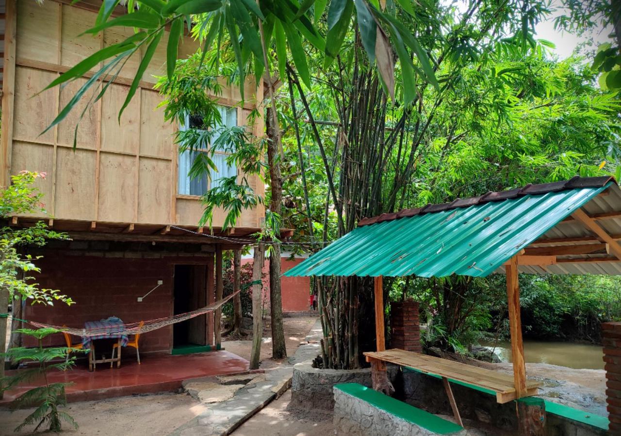 Sigiriya River Side Villa Exterior photo